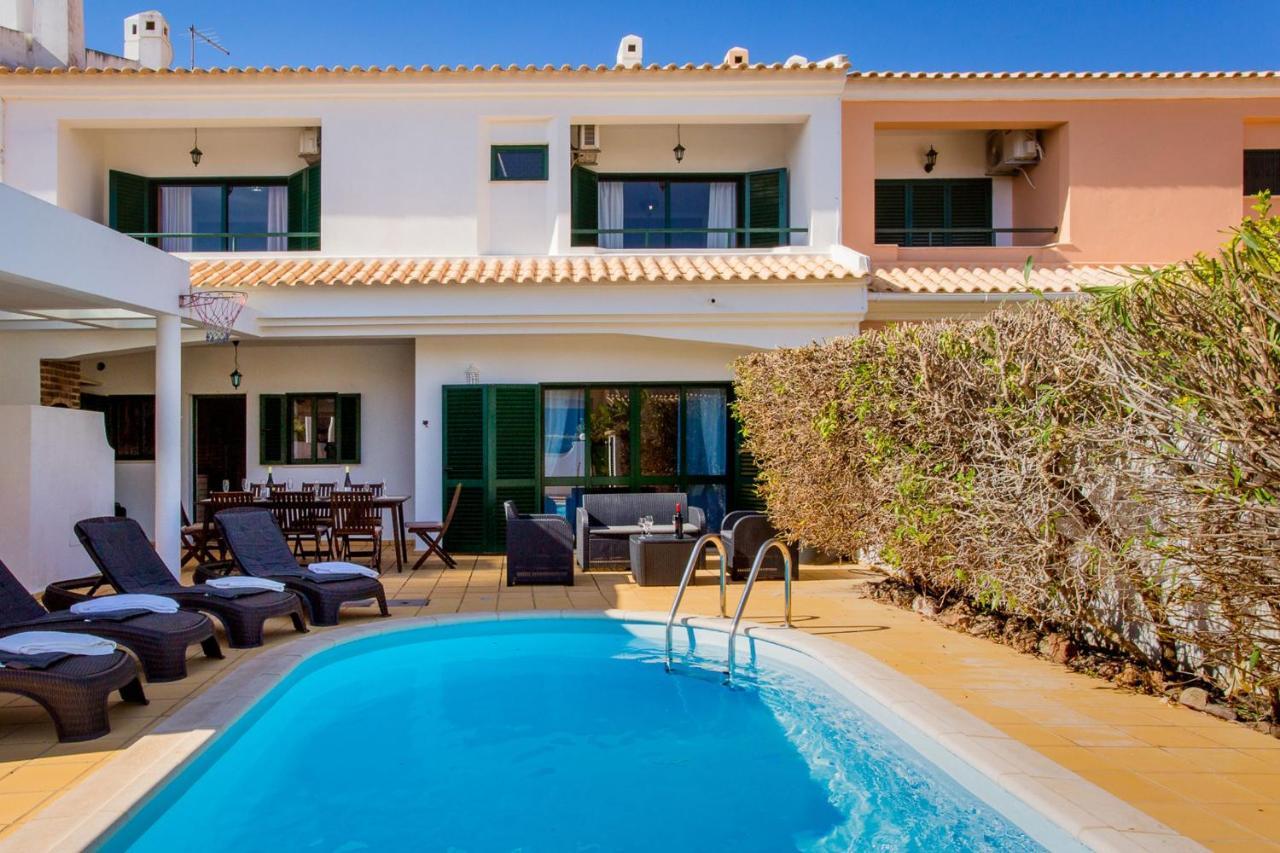 Sunny 2bdr House W/ Private Pool By Lovelystay *