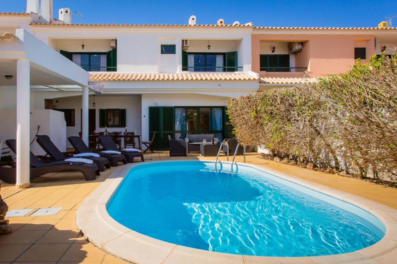 Sunny 2bdr House W/ Private Pool By Lovelystay Appartement